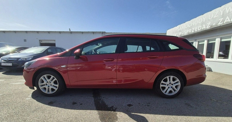 Opel Astra cena 46900 przebieg: 136996, rok produkcji 2019 z Sokołów Małopolski małe 191